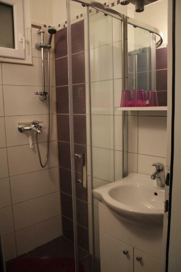 Apartmani Atila Damir Omiš Buitenkant foto