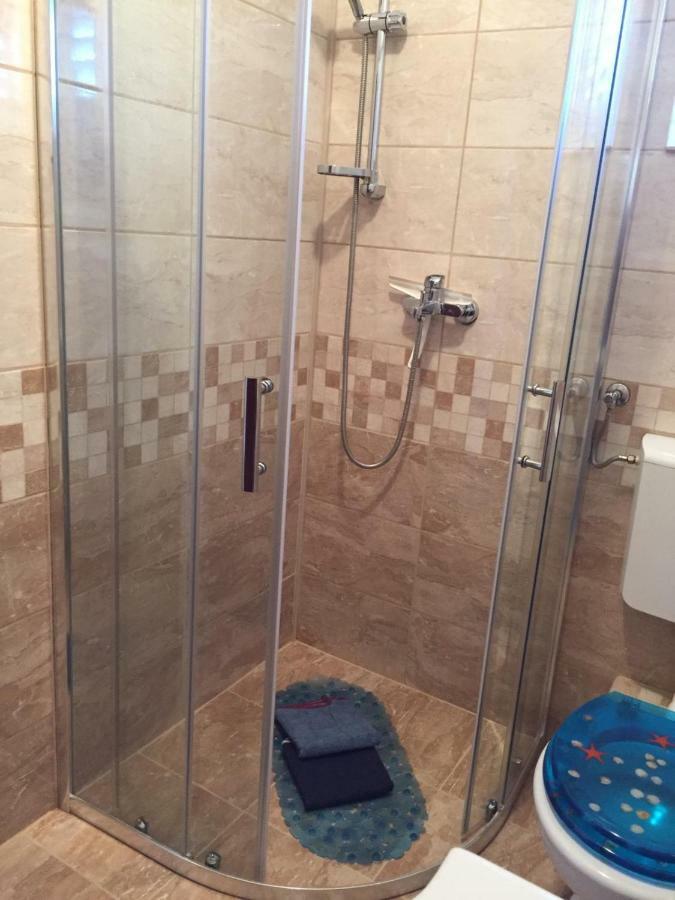 Apartmani Atila Damir Omiš Buitenkant foto