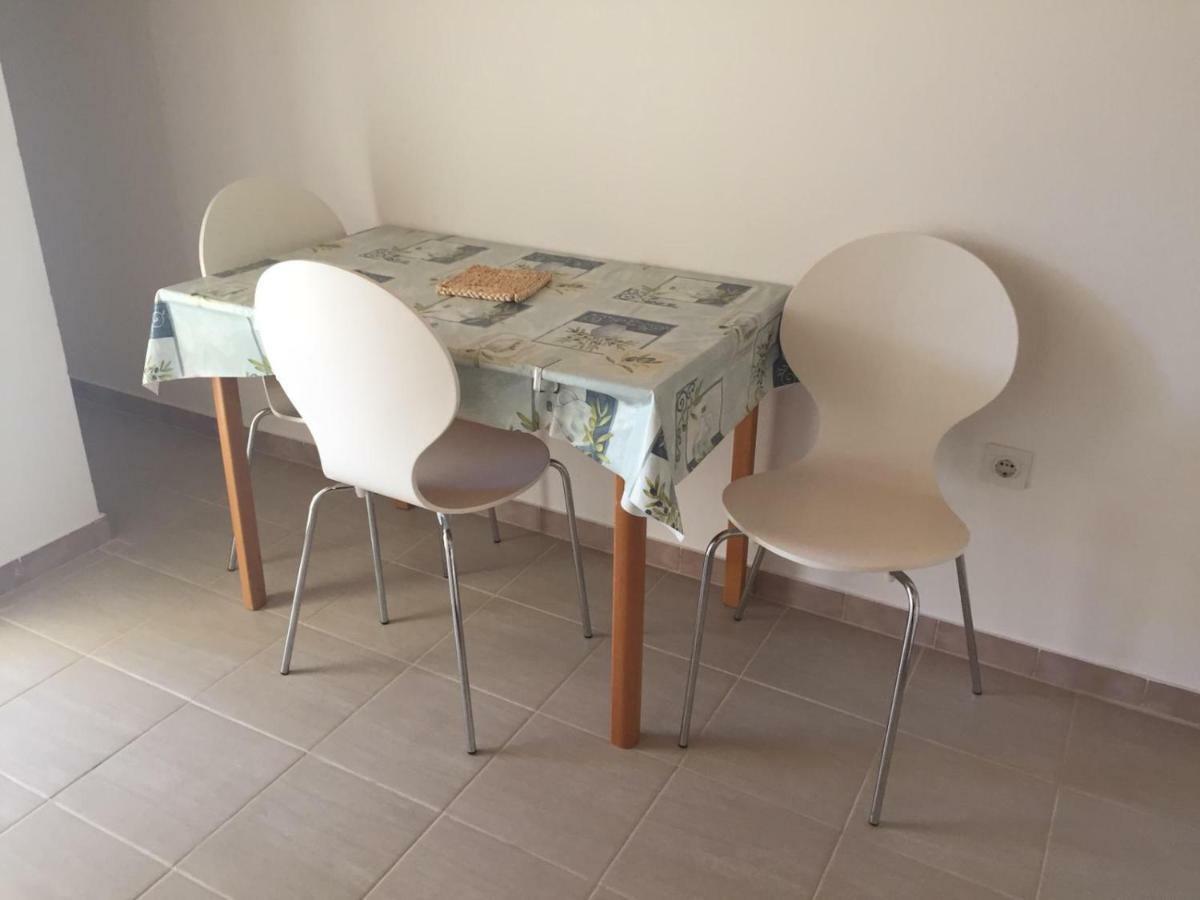 Apartmani Atila Damir Omiš Buitenkant foto