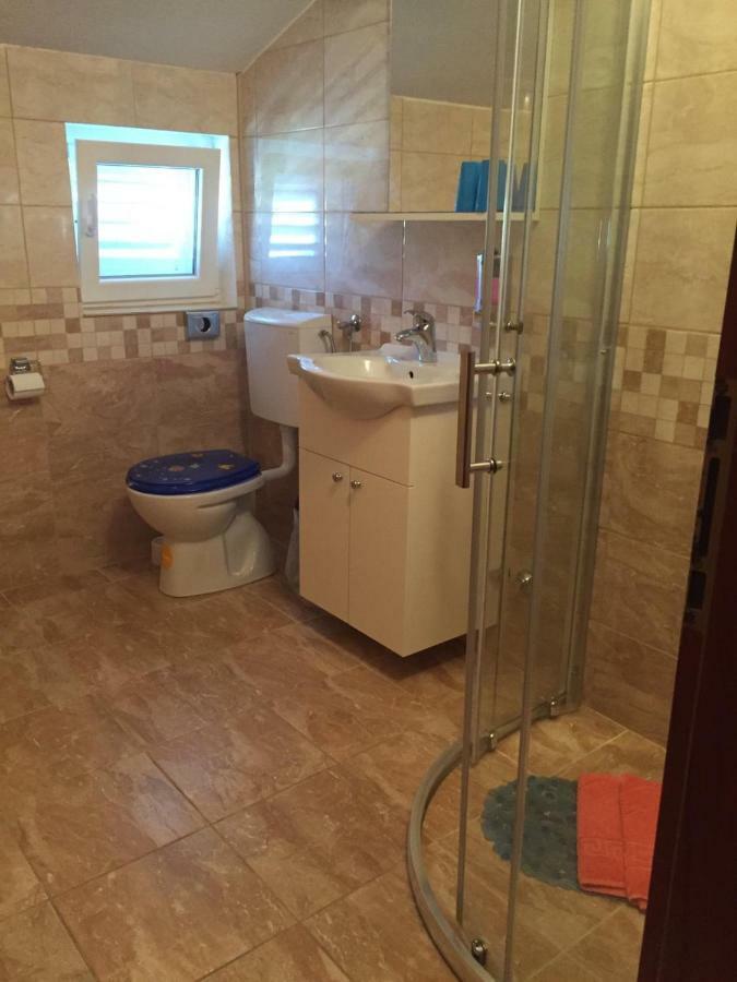 Apartmani Atila Damir Omiš Buitenkant foto