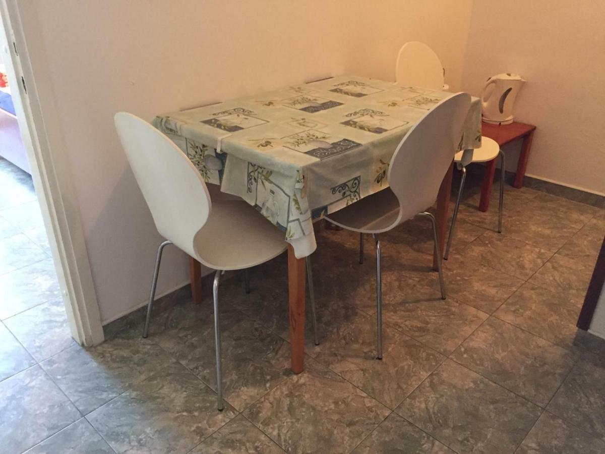 Apartmani Atila Damir Omiš Buitenkant foto