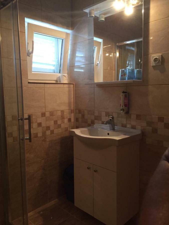 Apartmani Atila Damir Omiš Buitenkant foto