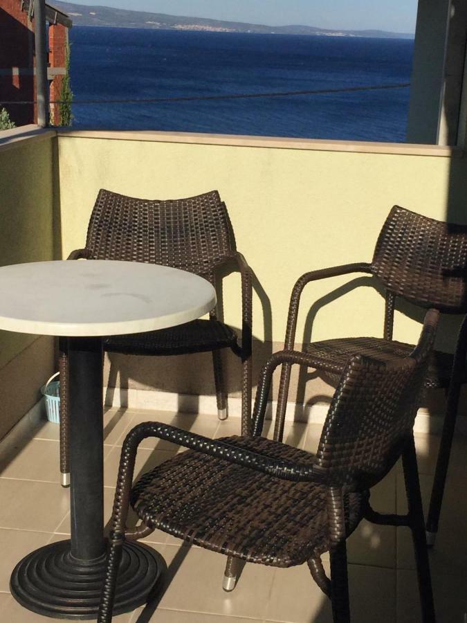 Apartmani Atila Damir Omiš Buitenkant foto