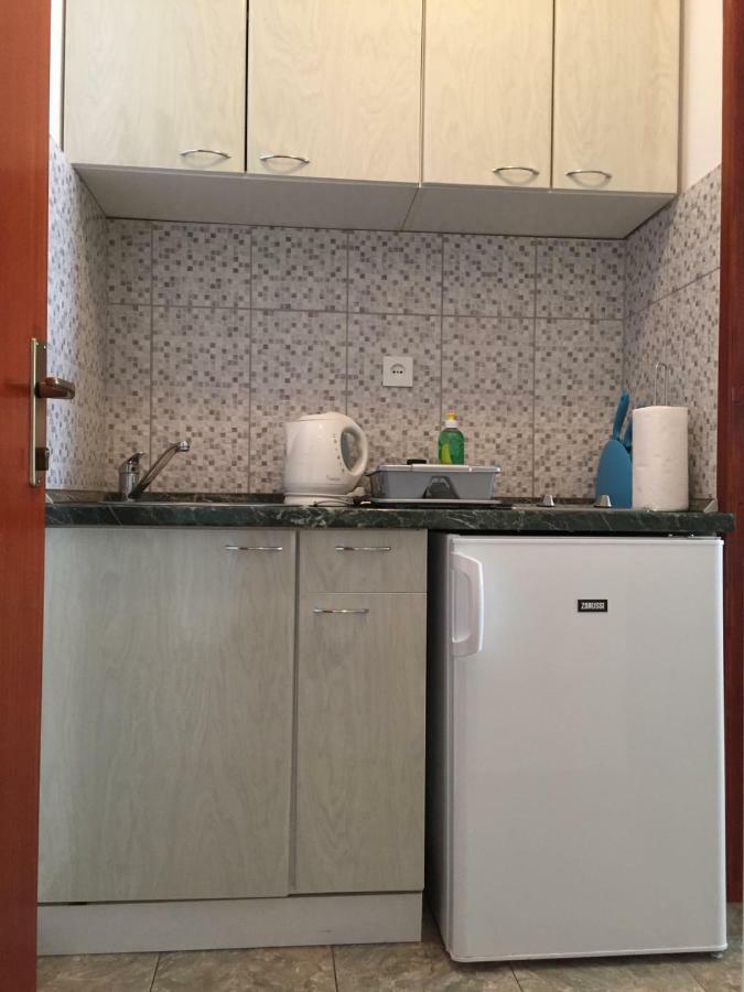 Apartmani Atila Damir Omiš Buitenkant foto